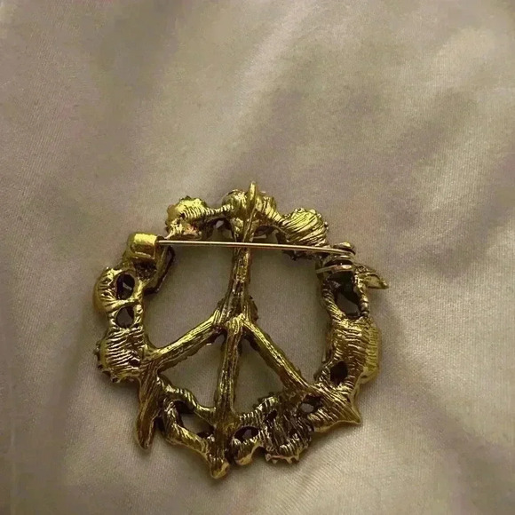 Peace Sign Multicolor Gemstone Brooch - Picture 4 of 4